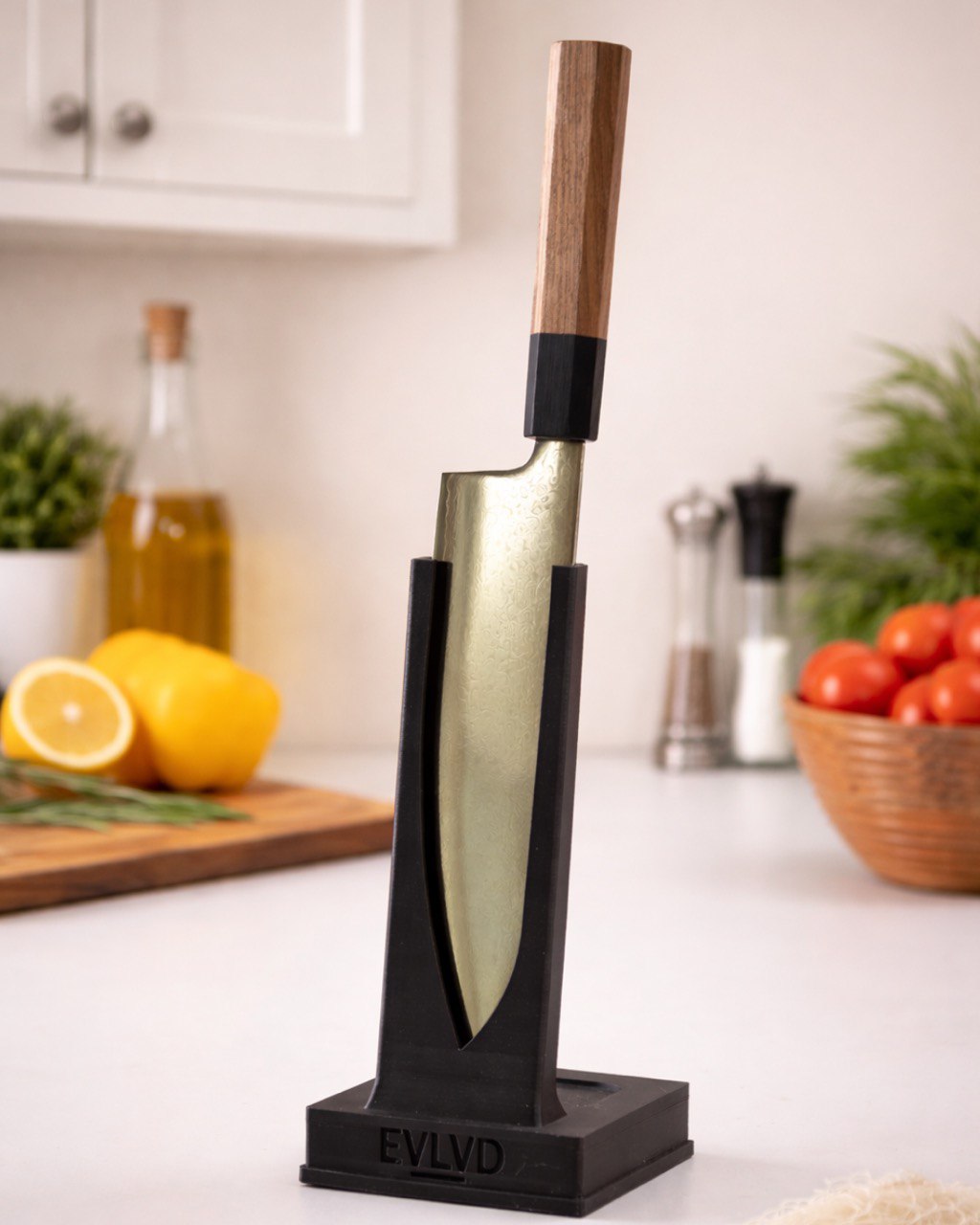 What 'Balance' in a Knife Actually Means — And Why It Matters